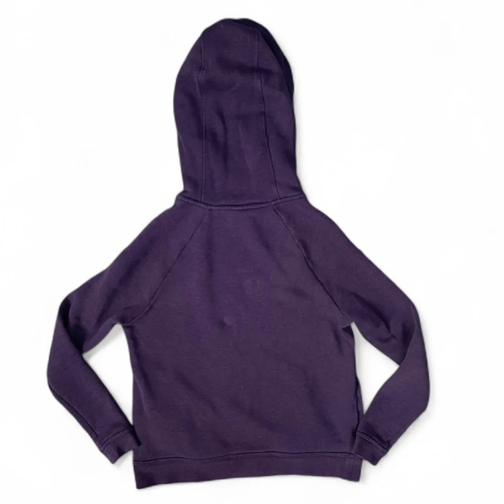 Nike I S and L